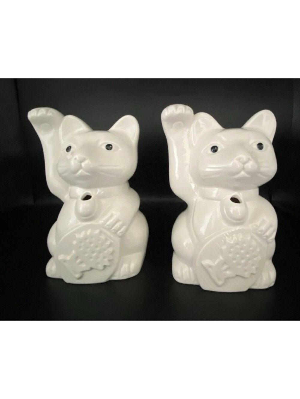 Benihana Maneki Neko Lucky Cat White Tiki Mugs Right Paw Raised Lot of 2